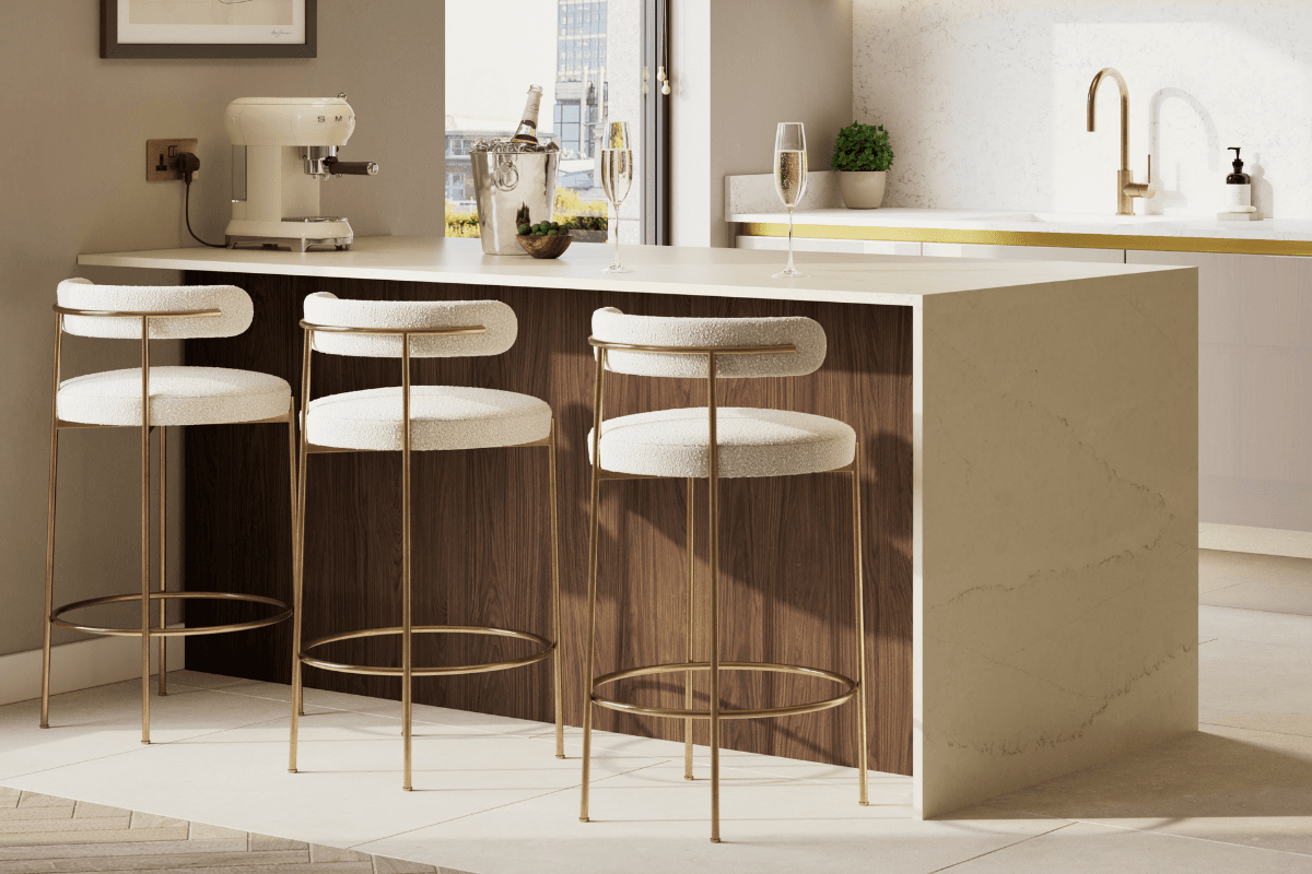 Kitchen with breakfast bar island