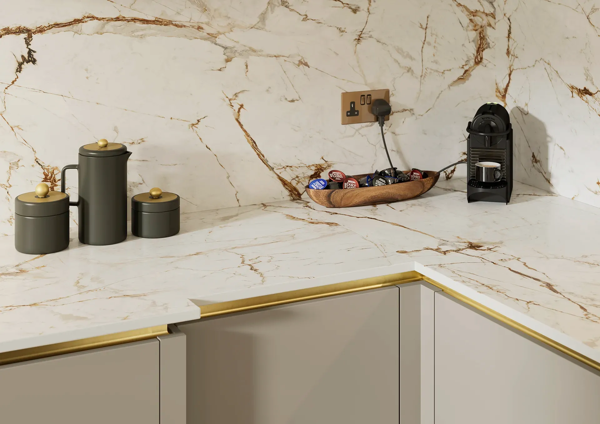 Handleless kitchen with Franklin Pebble doors